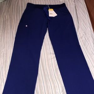FIGS Kade Cargo Scrub Pants NWT
